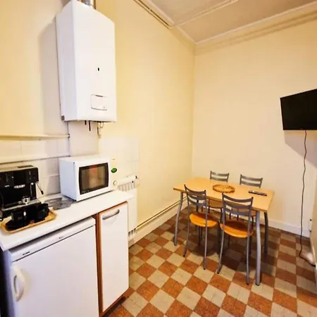 For 4 People Grenoble